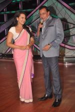 Sonakshi Sinha, Mithun Chakraborty promotes Rowdy Rathore on DID L_il Masters in Mumbai on 15th May 2012 (16).JPG